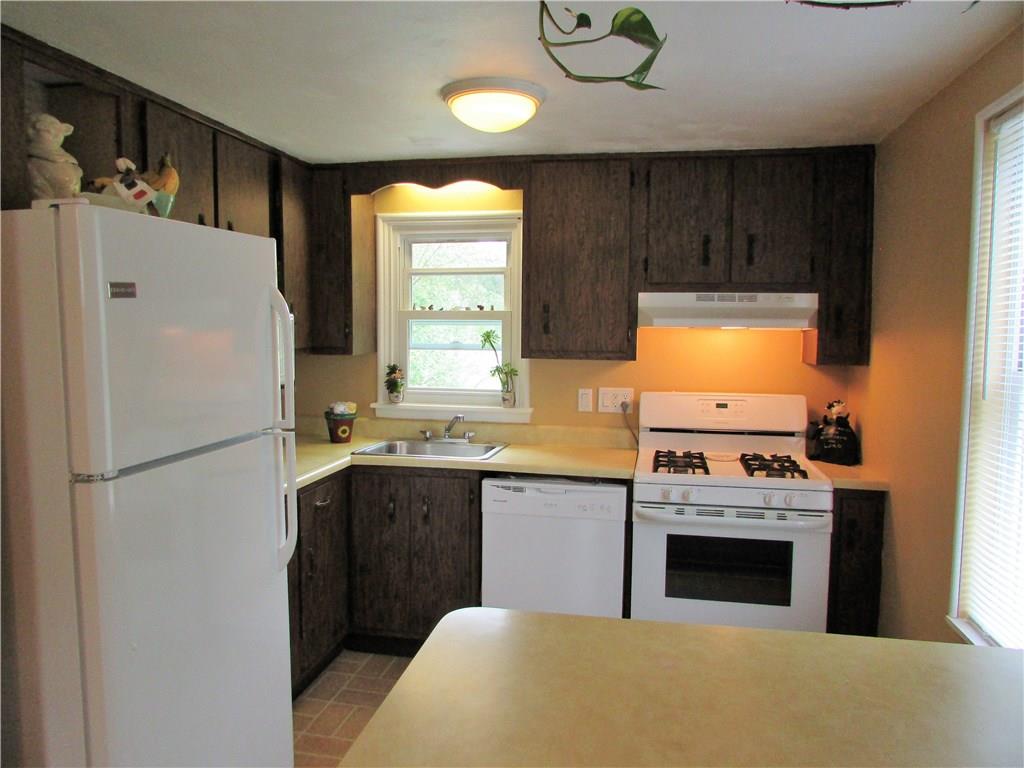 294 Idlewood Road Penn Hills, PA 15235 - Photo 9 of 25 Gallery Image 9