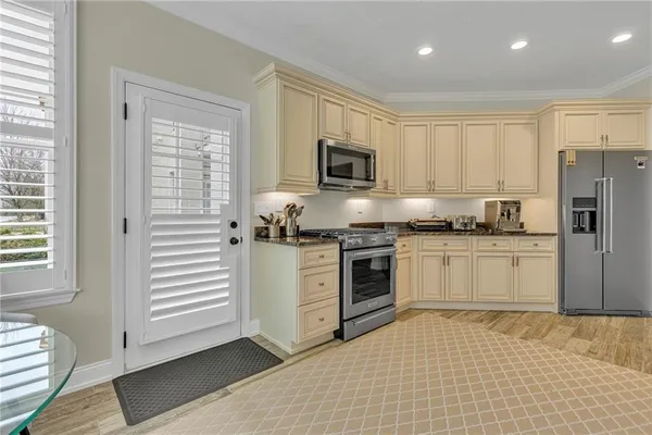 $370,000 | 216 Adams Pointe Boulevard, Unit 8, Mars, PA 16046