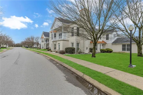 $370,000 | 216 Adams Pointe Boulevard, Unit 8, Mars, PA 16046