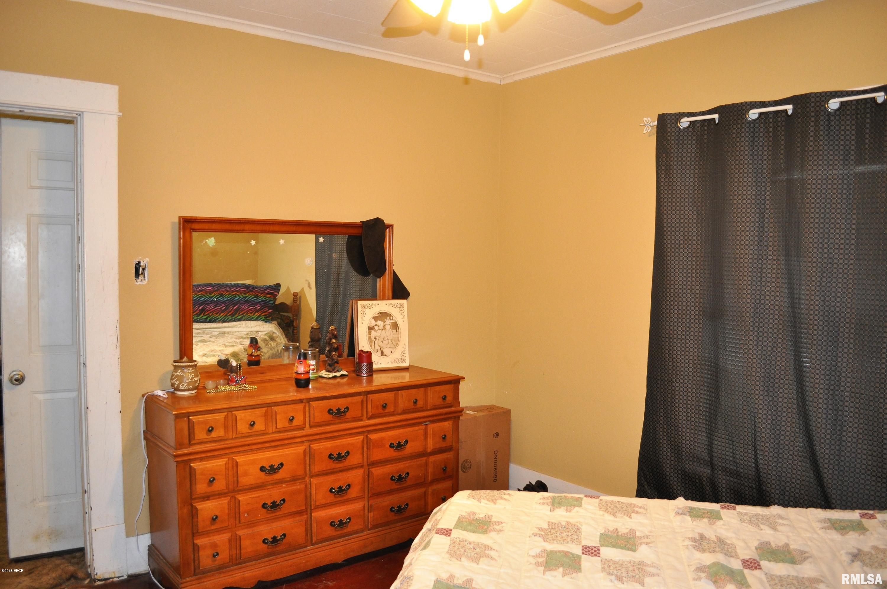 708 South Thomas Street Christopher, IL 62822 - Photo 11 of 22 Gallery Image 11