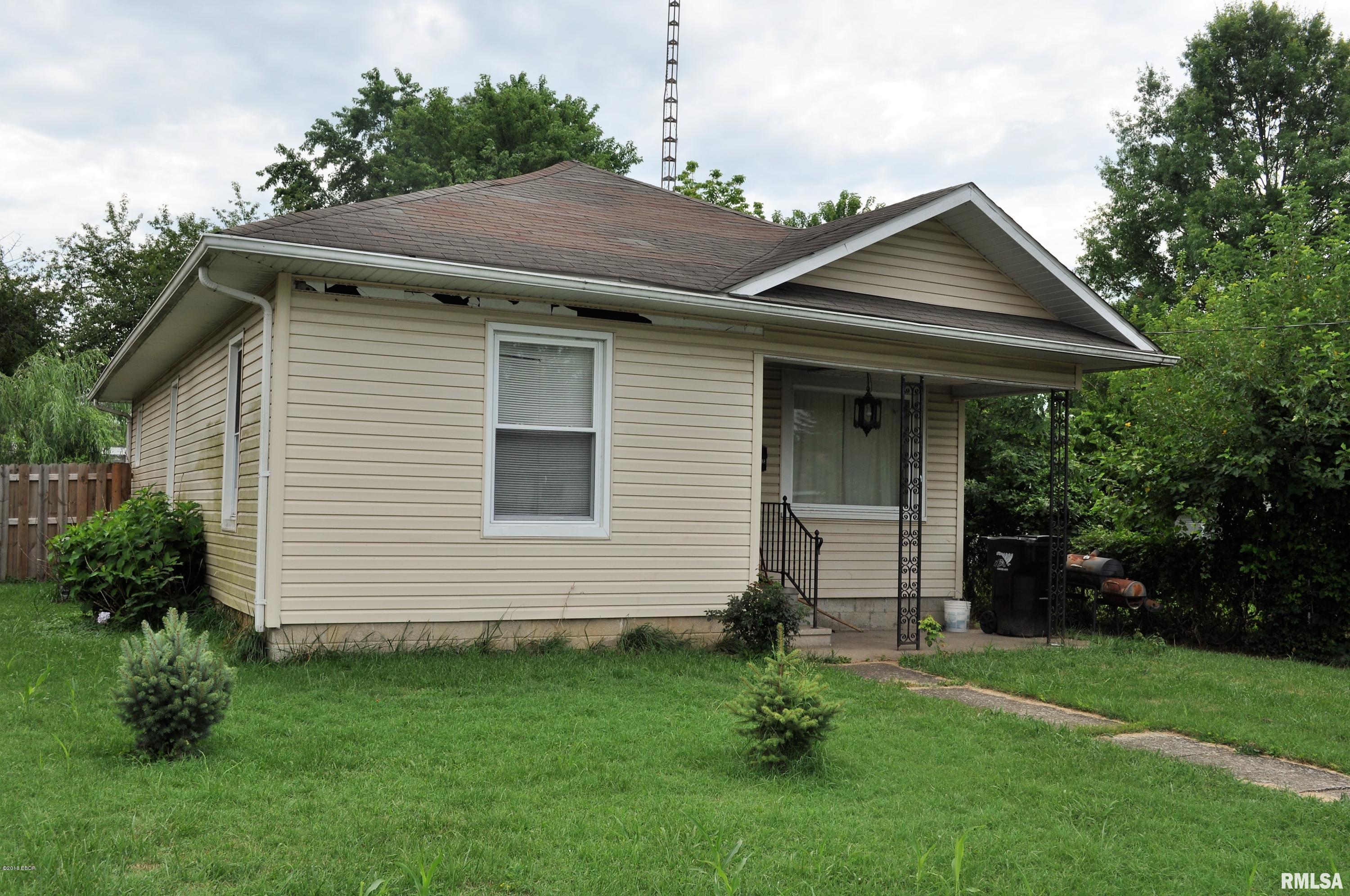 708 South Thomas Street Christopher, IL 62822 - Photo 2 of 22 Gallery Image 2