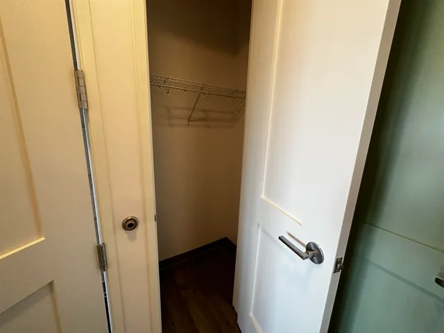 $1,983 | 409 Elm Street, Unit 502, Manchester, NH 03101