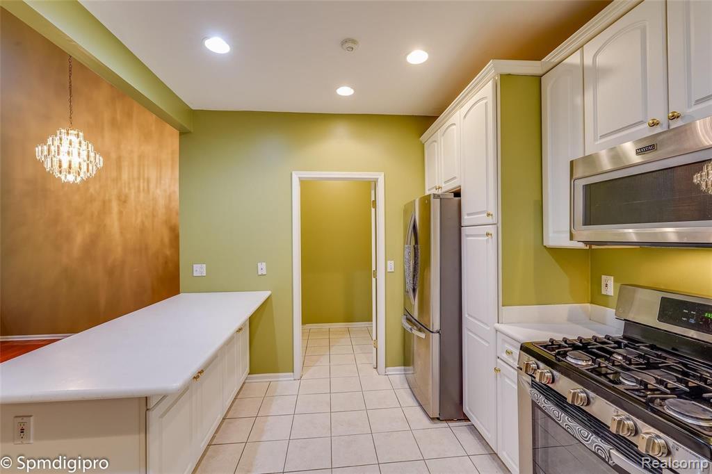 41687 Glade Road Canton, MI 48187 - Photo 22 of 59