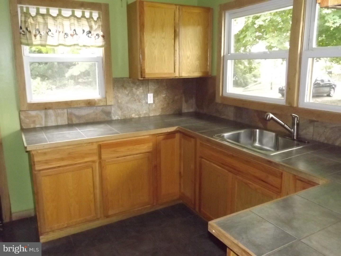82 Stretch Road Alloway, NJ 08302 - Photo 4 of 10