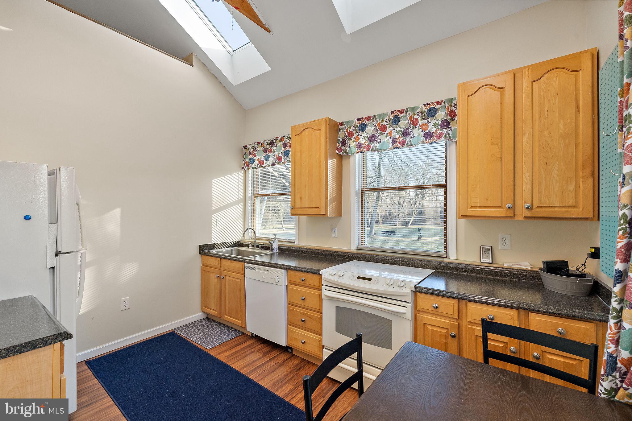 2010 Cunningham Road Wilmington, DE 19808 - Photo 14 of 37 Another Angle of the kitchen
