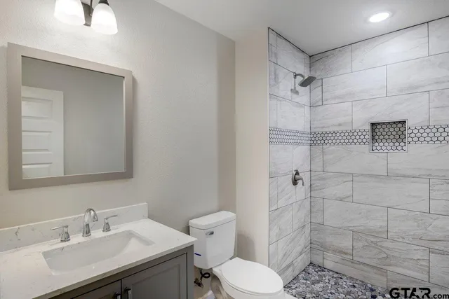 $217,500 | 234 Sabinal Street, Bullard, TX 75757