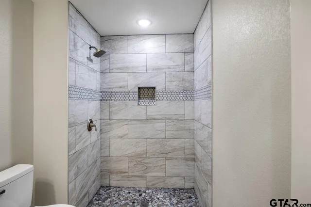 $217,500 | 234 Sabinal Street, Bullard, TX 75757