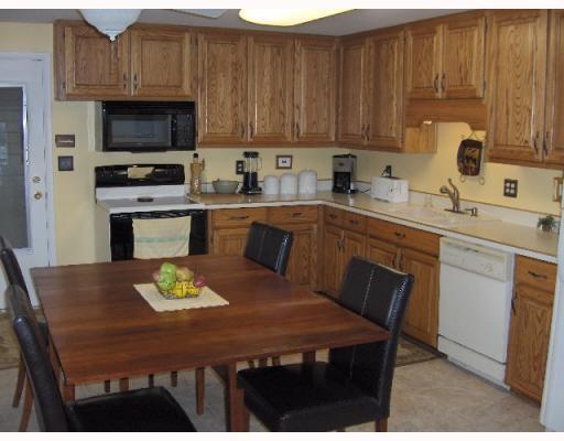 1902 Kimberly Circle Springfield, OH 45503 - Photo 3 of 7
