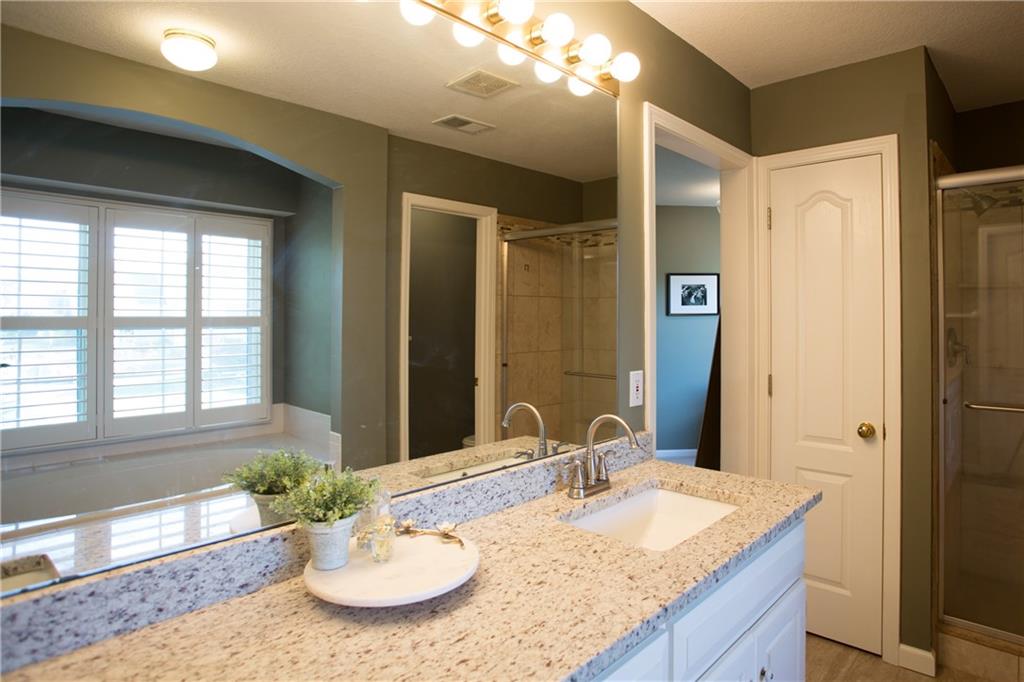 10803 West 132nd Terrace Overland Park, KS 66213 - Photo 25 of 44