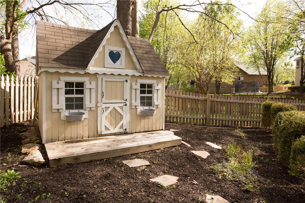10803 West 132nd Terrace Overland Park, KS 66213 - Photo 42 of 44