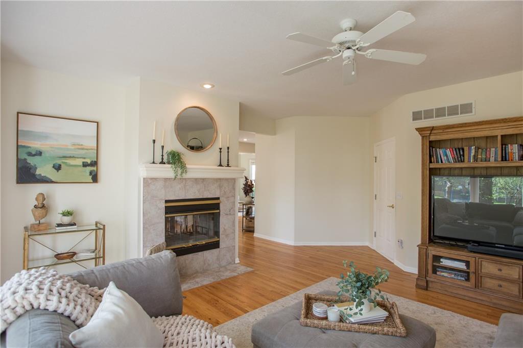 10803 West 132nd Terrace Overland Park, KS 66213 - Photo 7 of 44