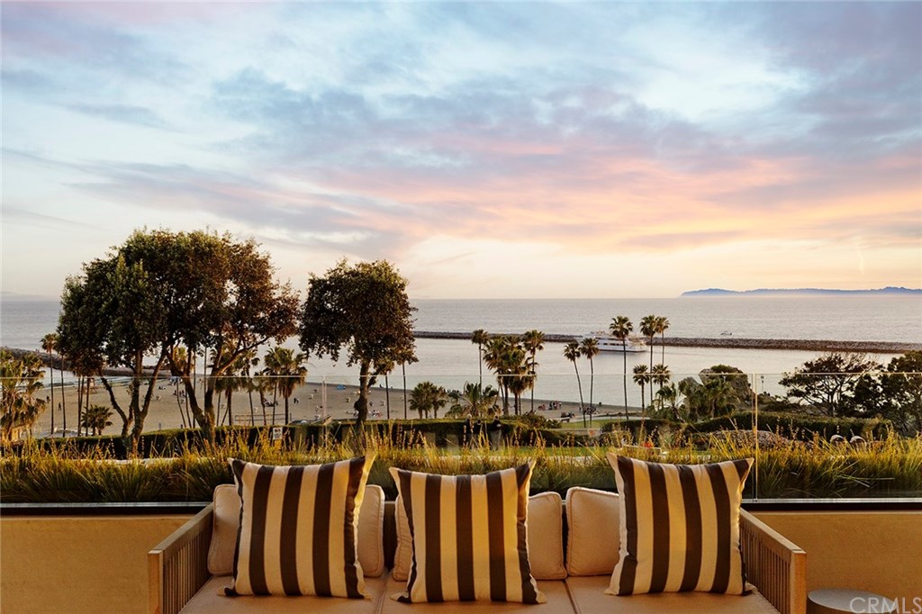 2914 Ocean Boulevard Corona del Mar, CA 92625 - Photo 37 of 60 a view of a city