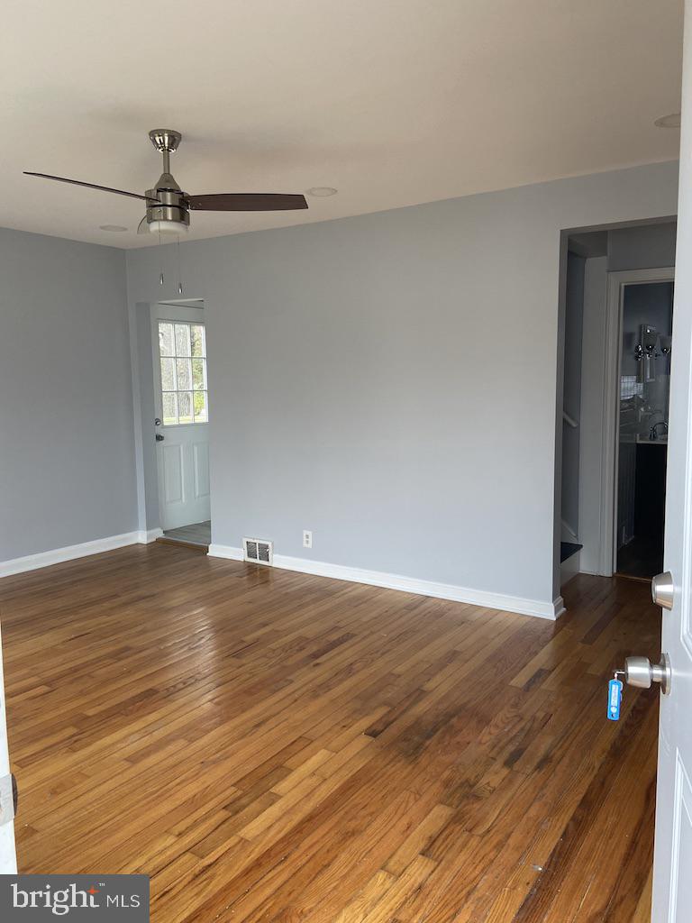 227 Deptford Road Glassboro, NJ 08028 - Photo 6 of 12 Gallery Image 6