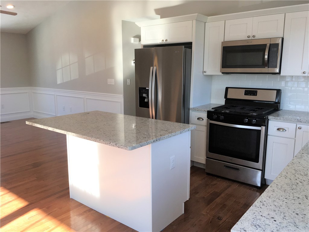 15 Ruby Street Woonsocket, RI 02895 - Photo 5 of 21