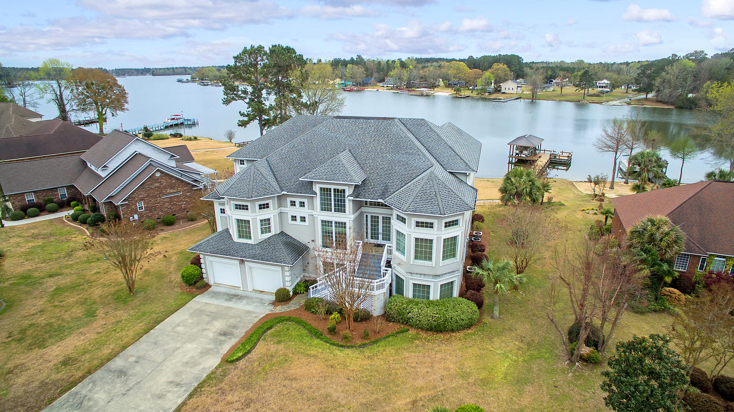 35 Reedy Court Manning, SC 29102 - Photo 2 of 67 DJI_0041