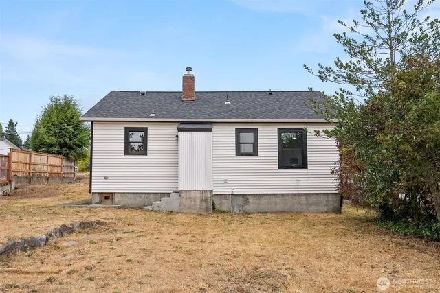 $357,777 | 3723 West D Street, Bremerton, WA 98312