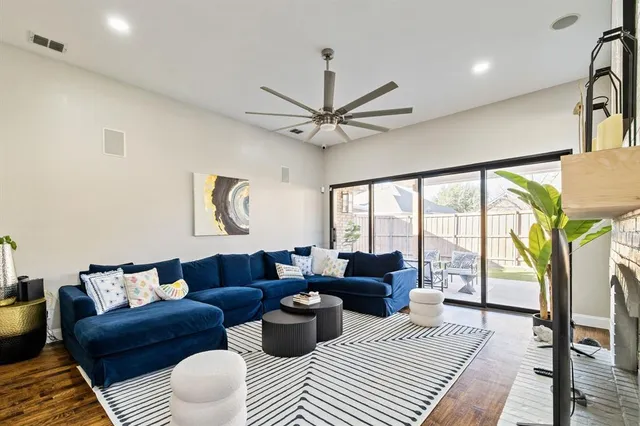 $3,500 | 3615 Field Stone Drive, Carrollton, TX 75007