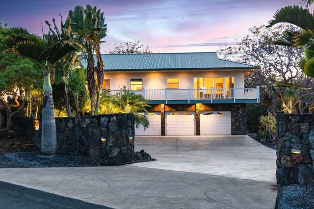 $1,849,000 | 71-1410 Puu Kamanu Lane, Kailua-Kona, HI 96740