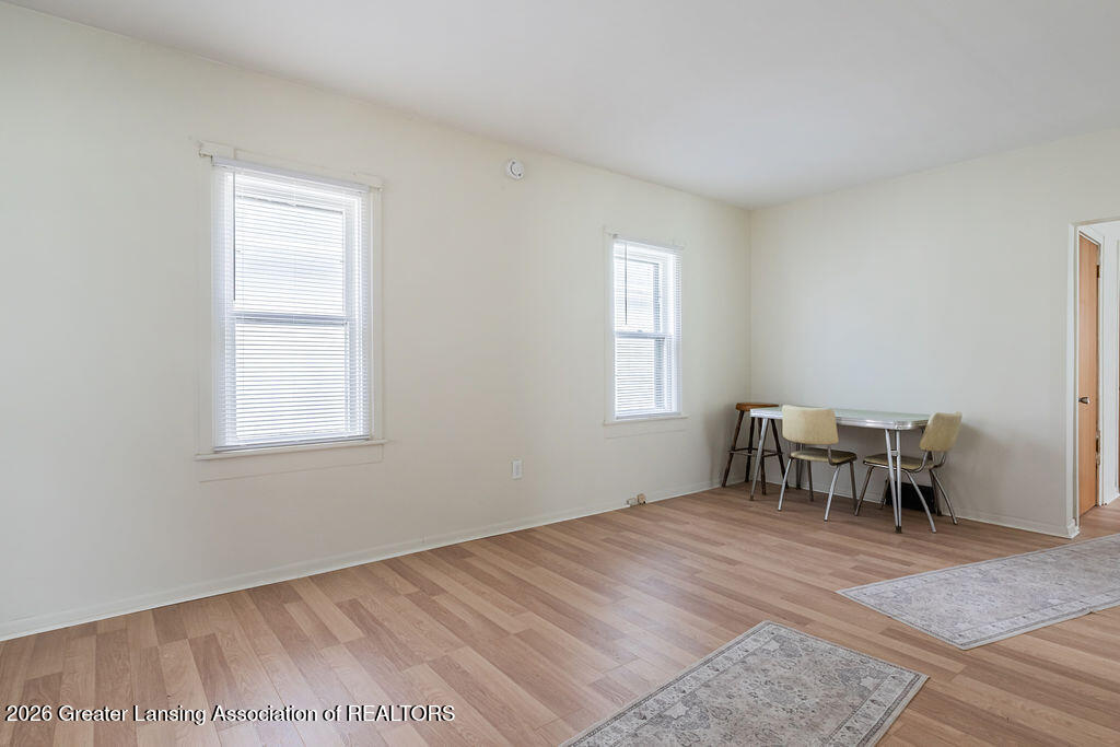 2229 Forest Avenue Lansing, MI 48910 - Photo 6 of 19 2229Forest08