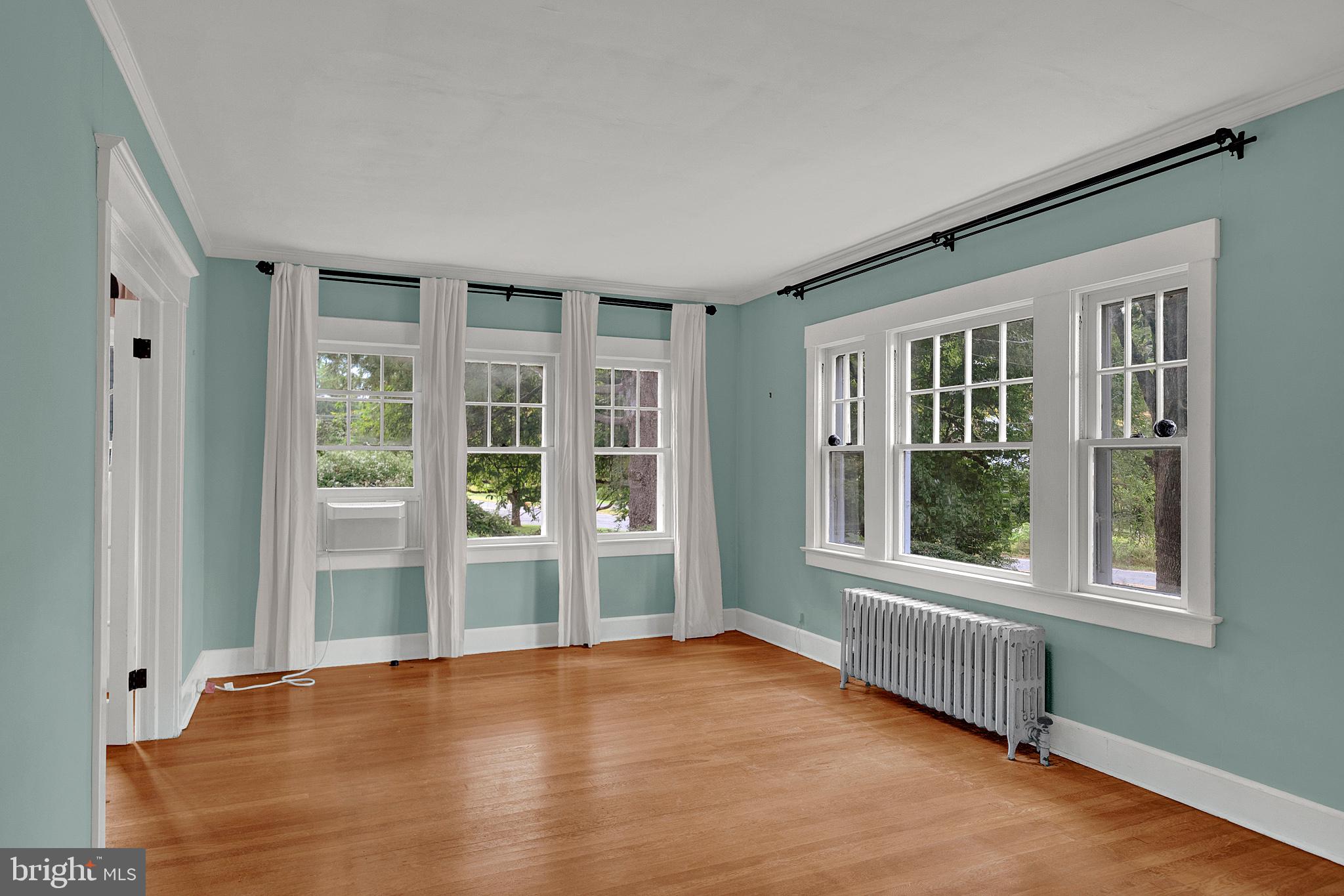 89 West Upper Ferry Road Ewing, NJ 08628 - Photo 7 of 27 Living Room