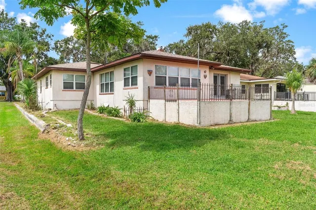 $285,000 | 726 South 9th Street, Leesburg, FL 34748