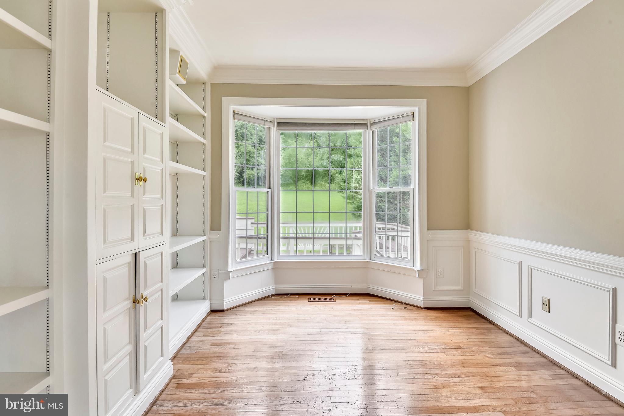 9732 Middleton Ridge Road Vienna, VA 22182 - Photo 12 of 30 Office