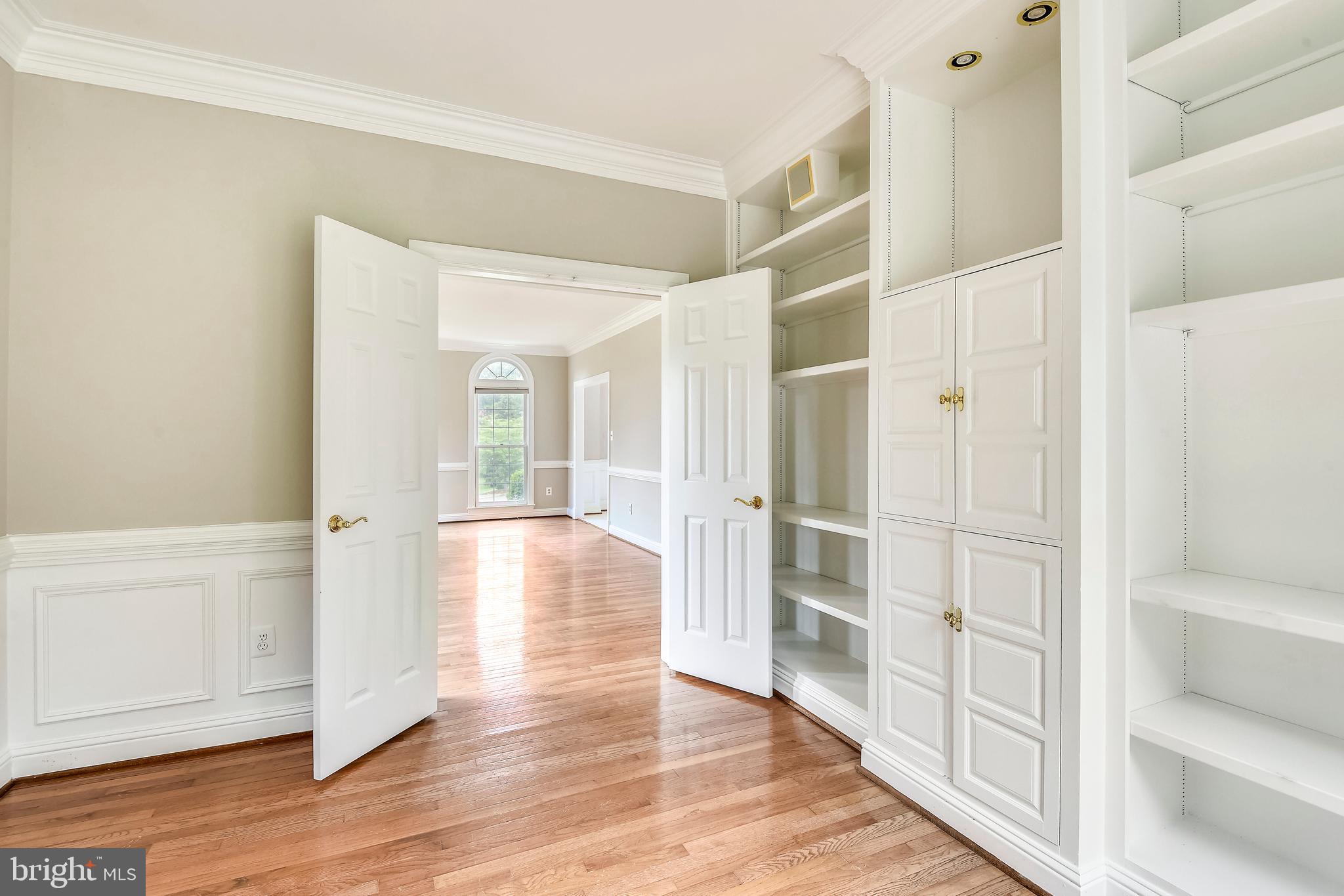 9732 Middleton Ridge Road Vienna, VA 22182 - Photo 13 of 30 Office