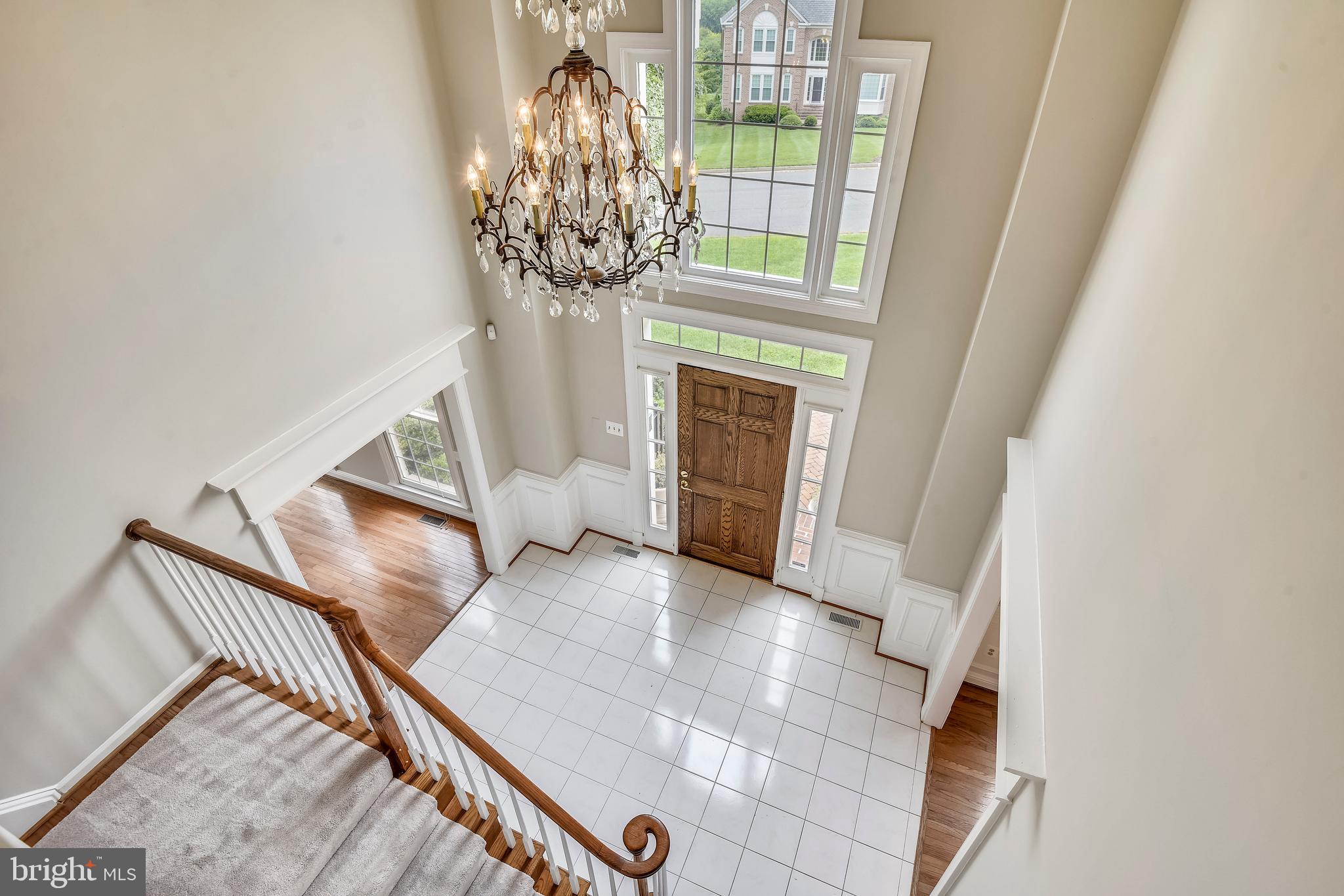 9732 Middleton Ridge Road Vienna, VA 22182 - Photo 2 of 30 Foyer