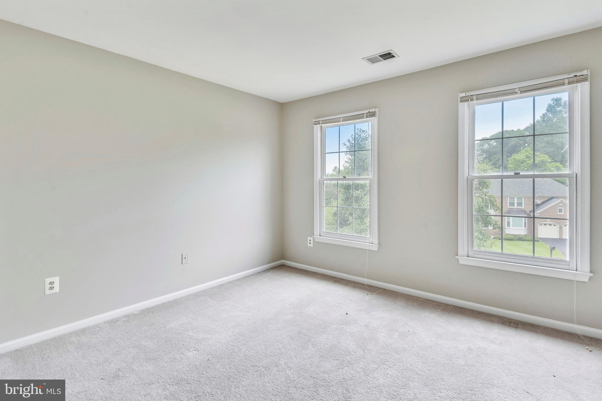 9732 Middleton Ridge Road Vienna, VA 22182 - Photo 23 of 30 Bedroom