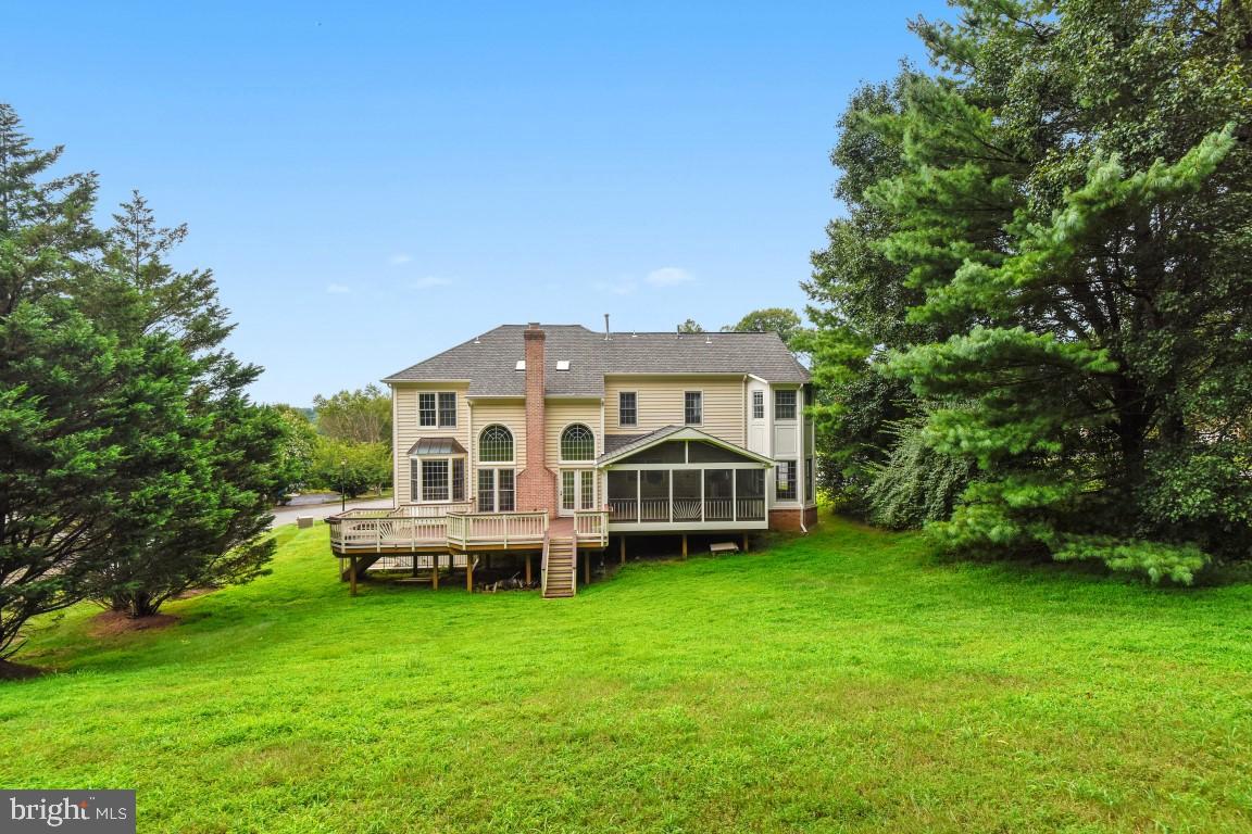 9732 Middleton Ridge Road Vienna, VA 22182 - Photo 28 of 30 Rear Elevation