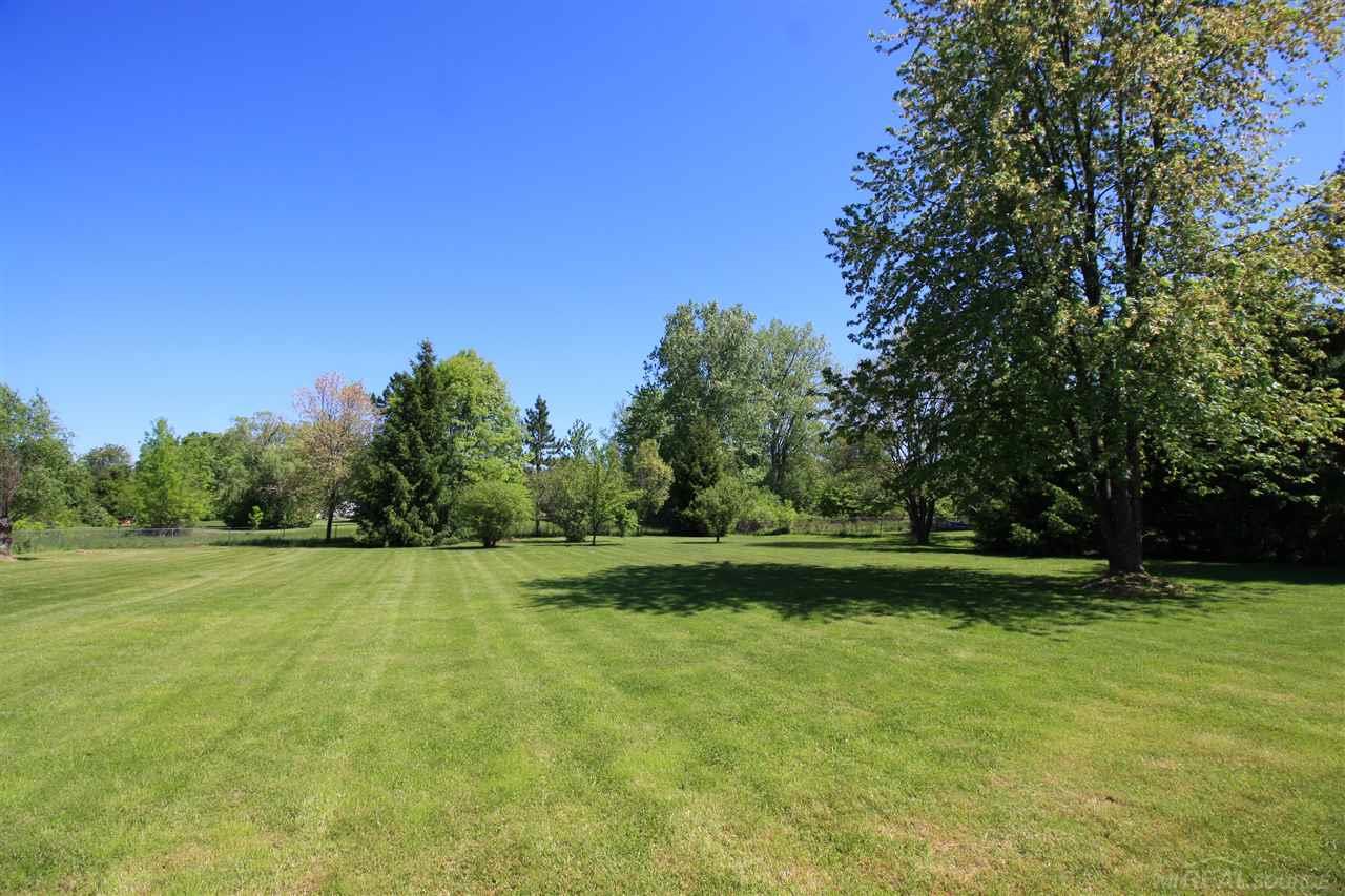 1878 South Boulevard Rochester, MI 48309 - Photo 20 of 21