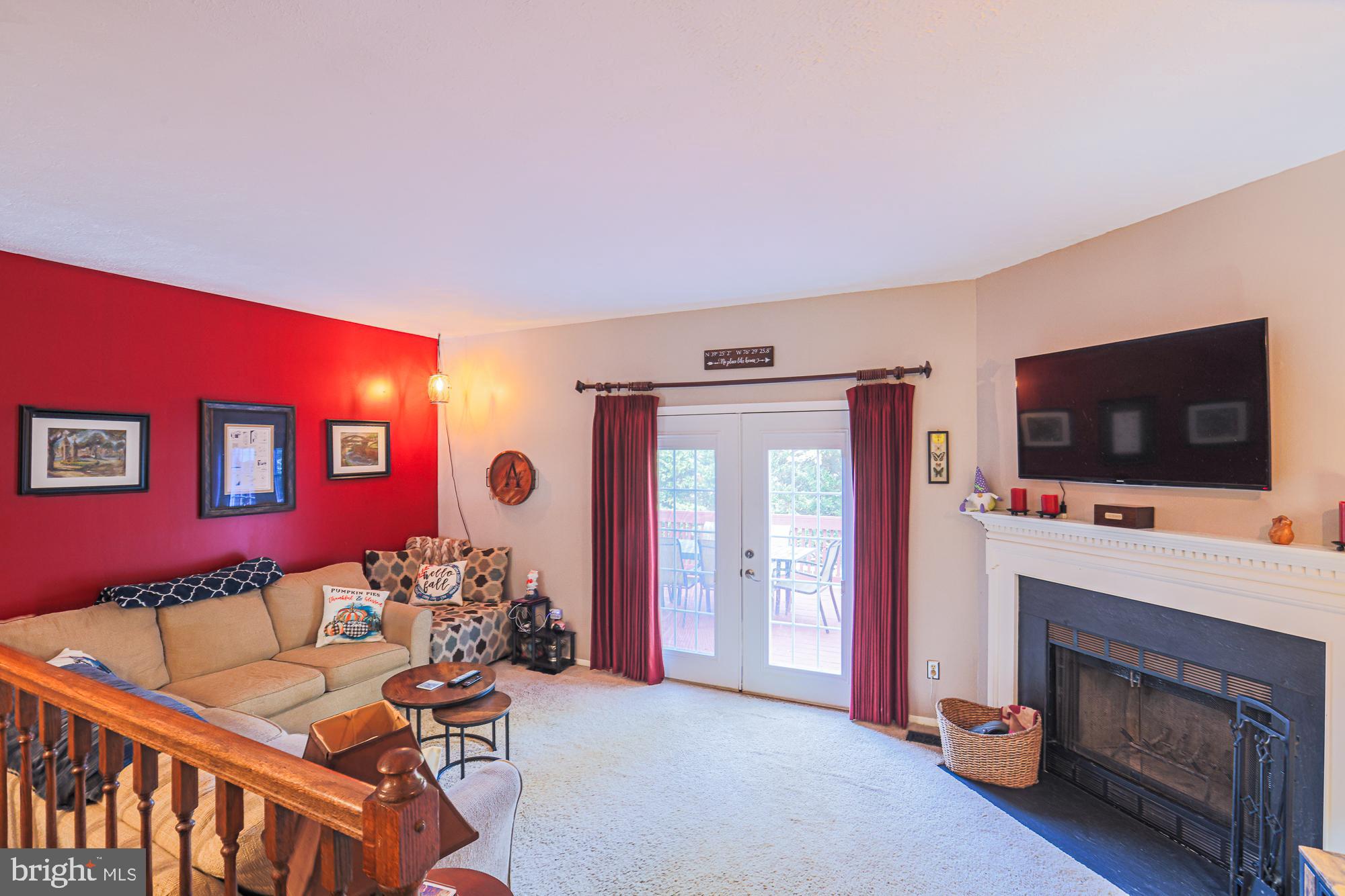 48 Stoneway Place Baltimore, MD 21236 - Photo 17 of 54 Living Room