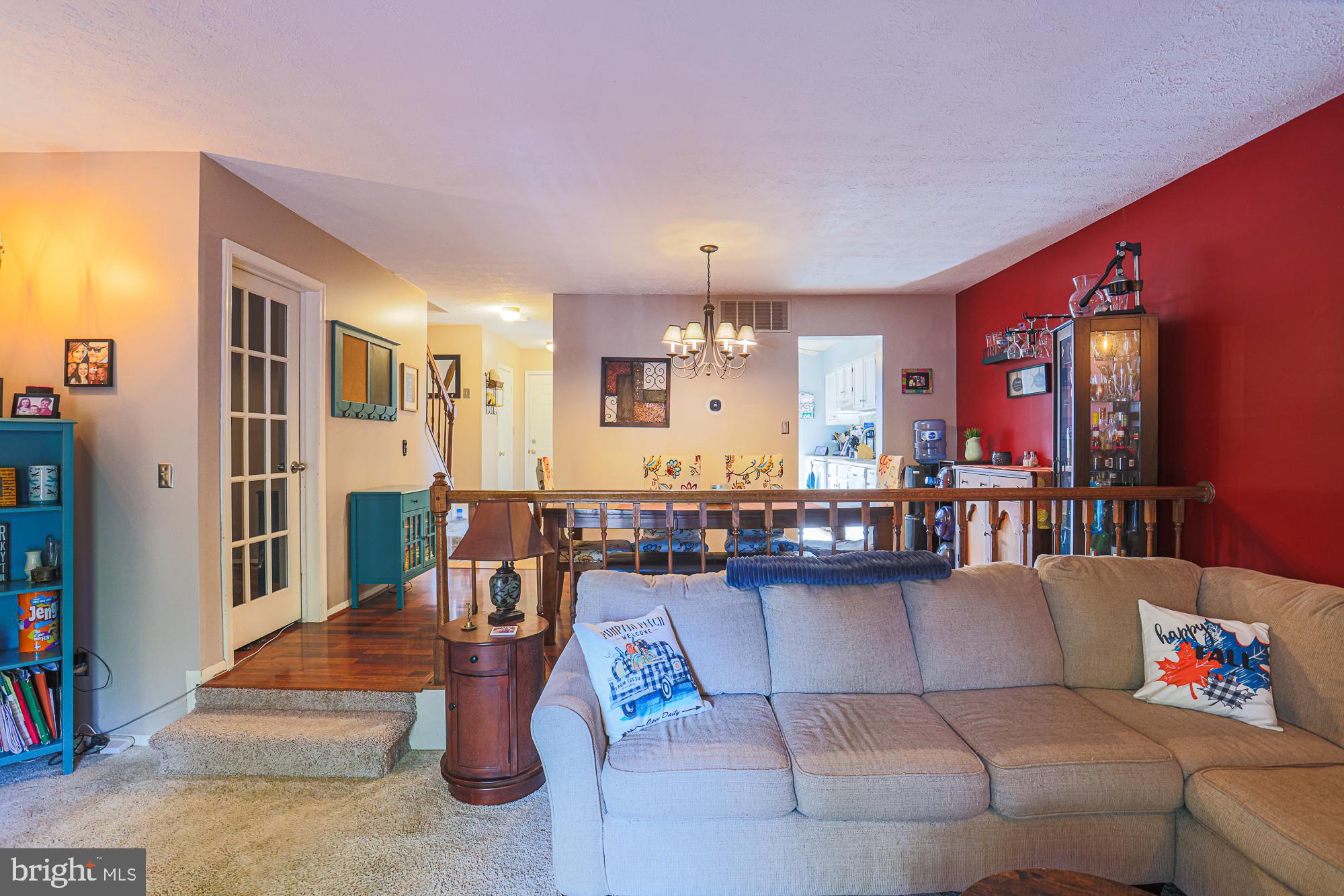 48 Stoneway Place Baltimore, MD 21236 - Photo 21 of 54 Living Room