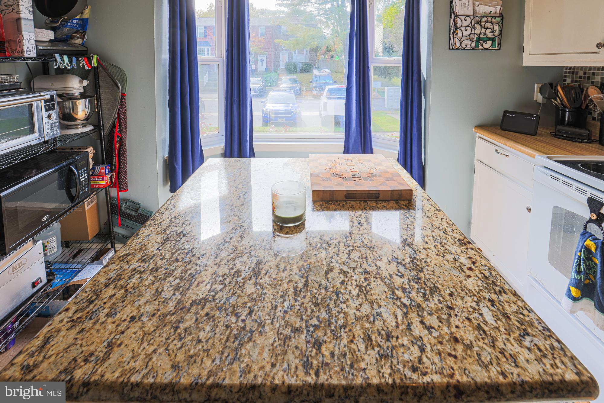 48 Stoneway Place Baltimore, MD 21236 - Photo 9 of 54 Kitchen island