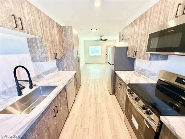 $1,400 | 461 Comstock Avenue, Unit 2, Pahrump, NV 89048