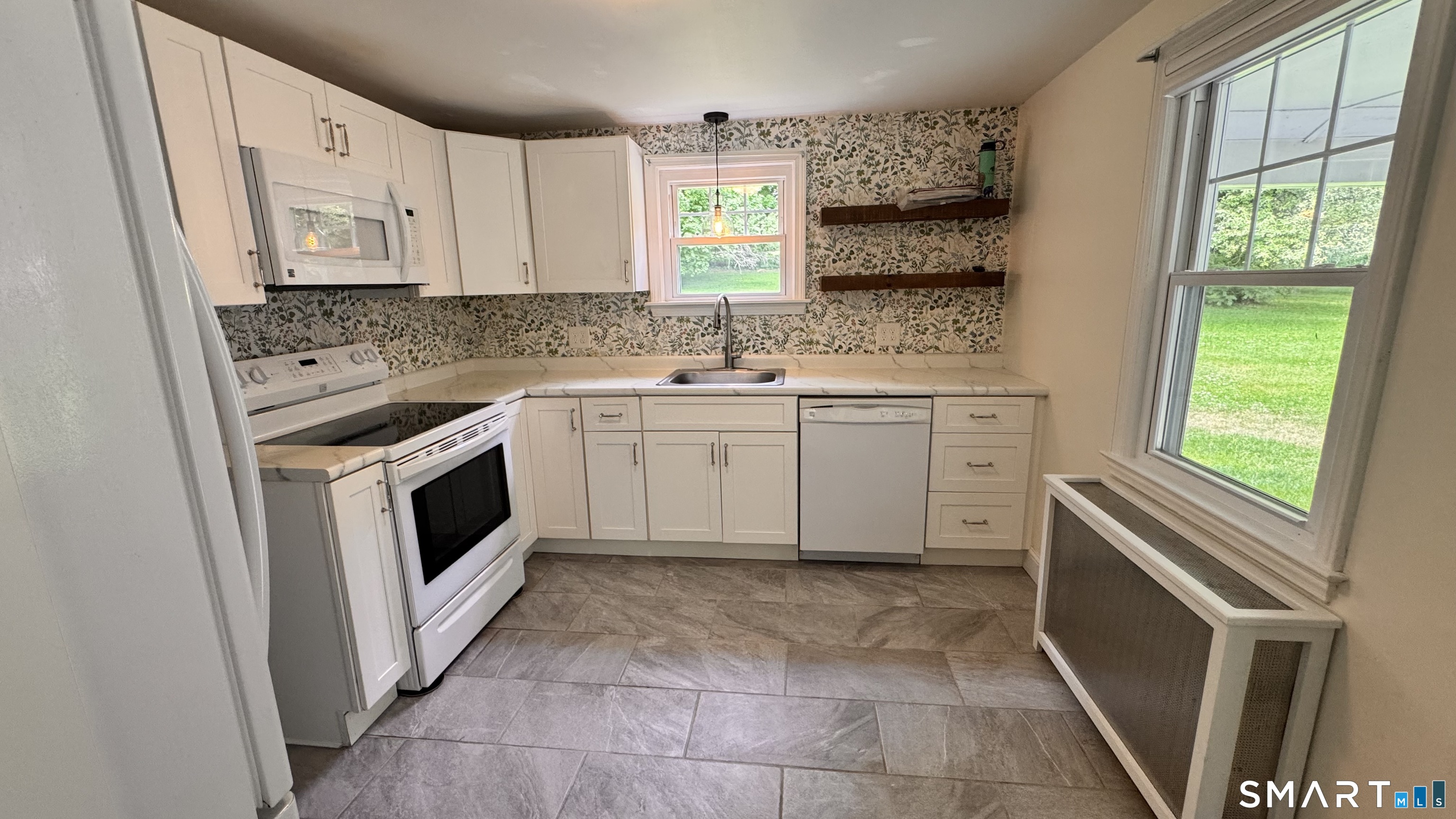 10 Quasset Road Pomfret, CT 06259 - Photo 3 of 29