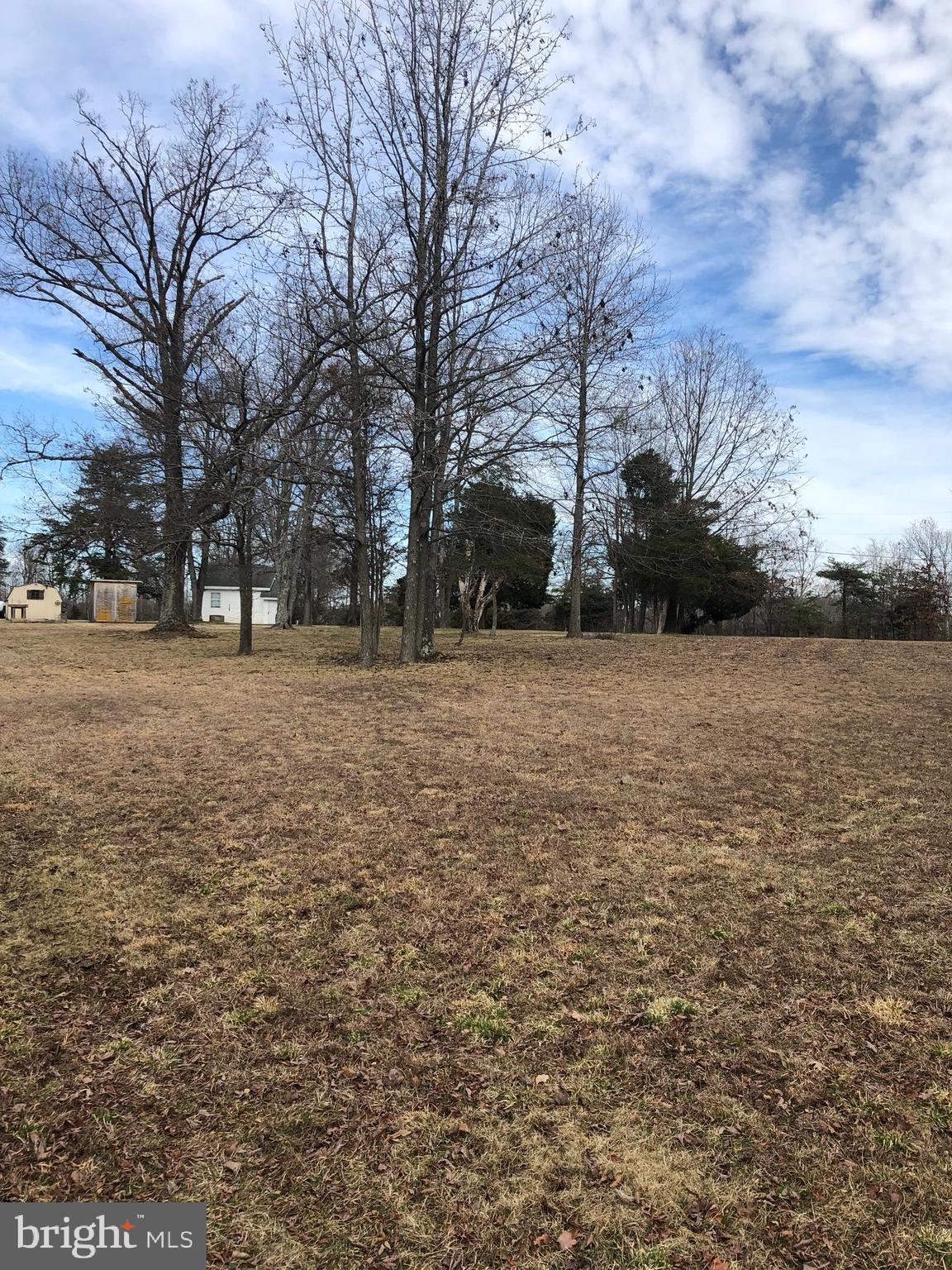 12905 Old Indian Head Road Brandywine, MD 20613 - Photo 11 of 29 side yard