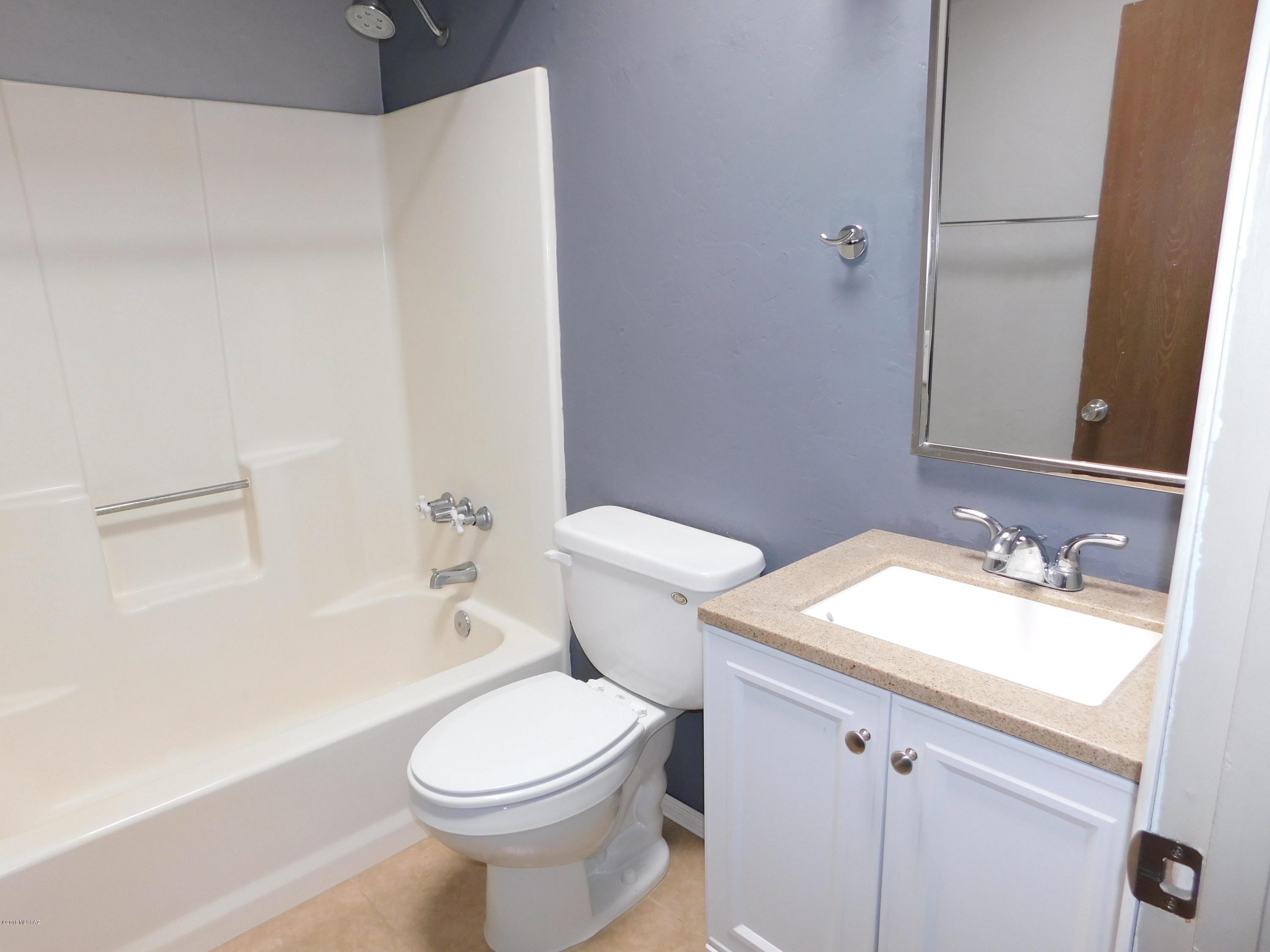 211 West Roger Road, Unit 20 Tucson, AZ 85705 - Photo 12 of 21