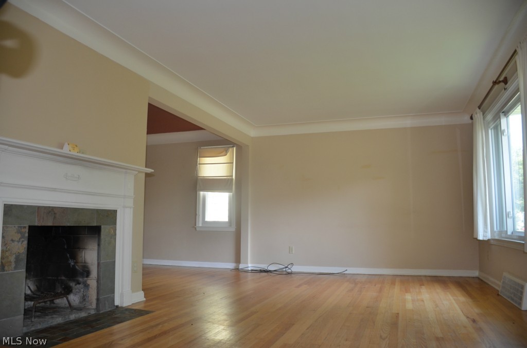 1268 Croyden Road Lyndhurst, OH 44124 - Photo 5 of 17