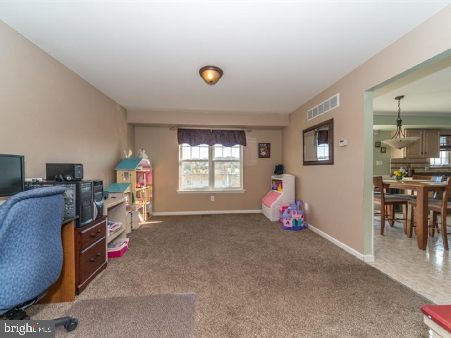 4415 Hillside Road Reading, PA 19606 - Photo 6 of 25 Gallery Image 6