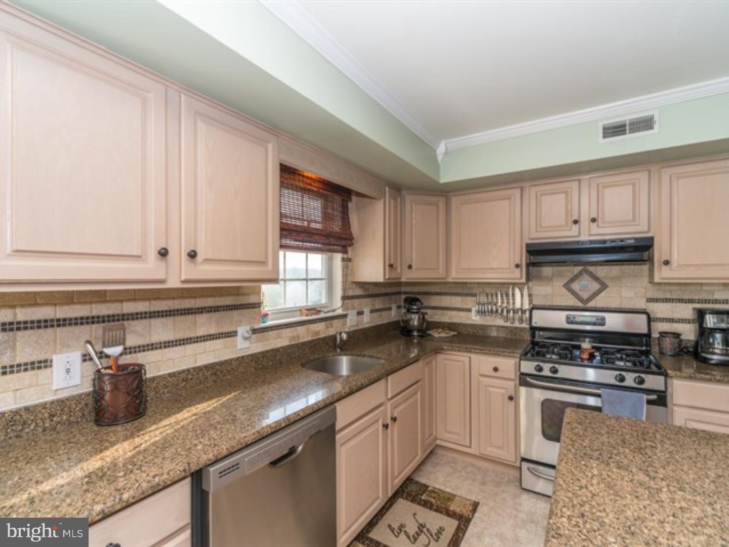 4415 Hillside Road Reading, PA 19606 - Photo 9 of 25 Gallery Image 9