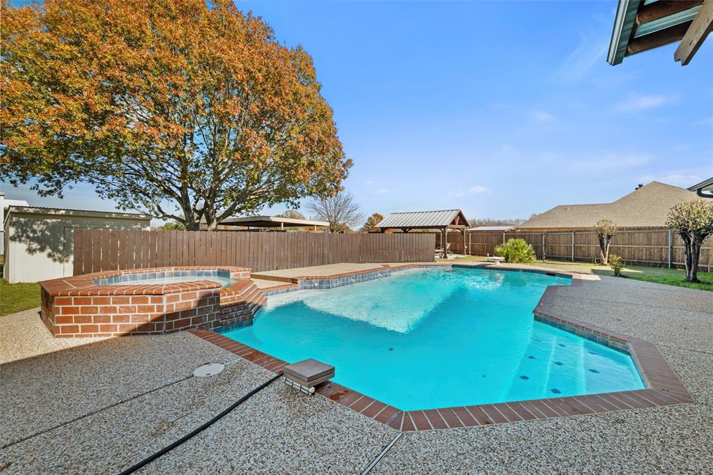 517 Hiwasee Road Waxahachie, TX 75165 - Photo 26 of 38 an aerial view of a house