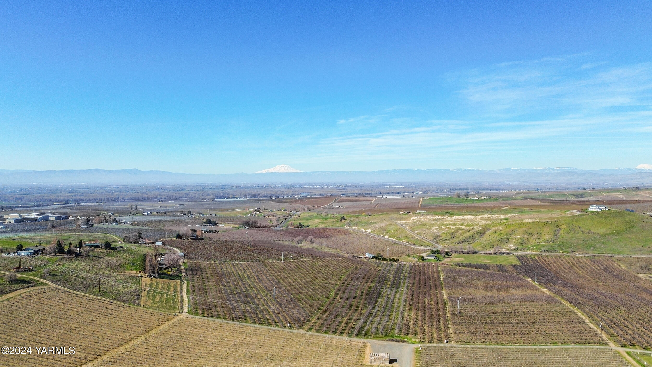4851 Lombard Loop Road Zillah, WA 98953 - Photo 12 of 42