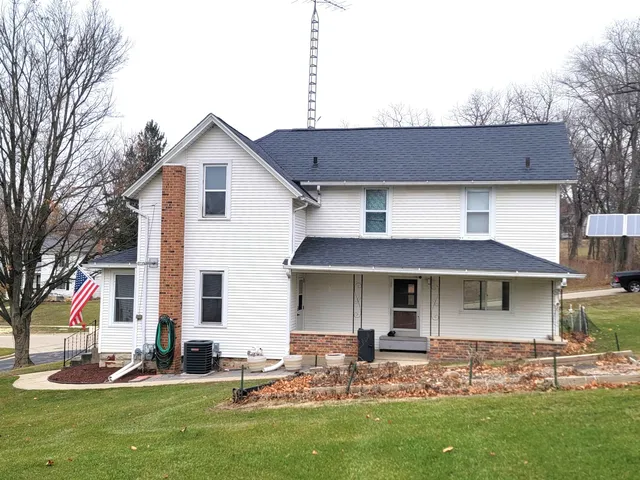 $229,000 | 213 East Street, Argyle, WI 53504