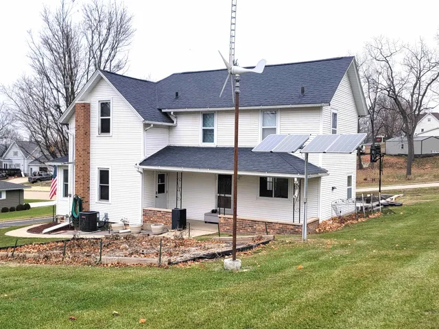 $229,000 | 213 East Street, Argyle, WI 53504