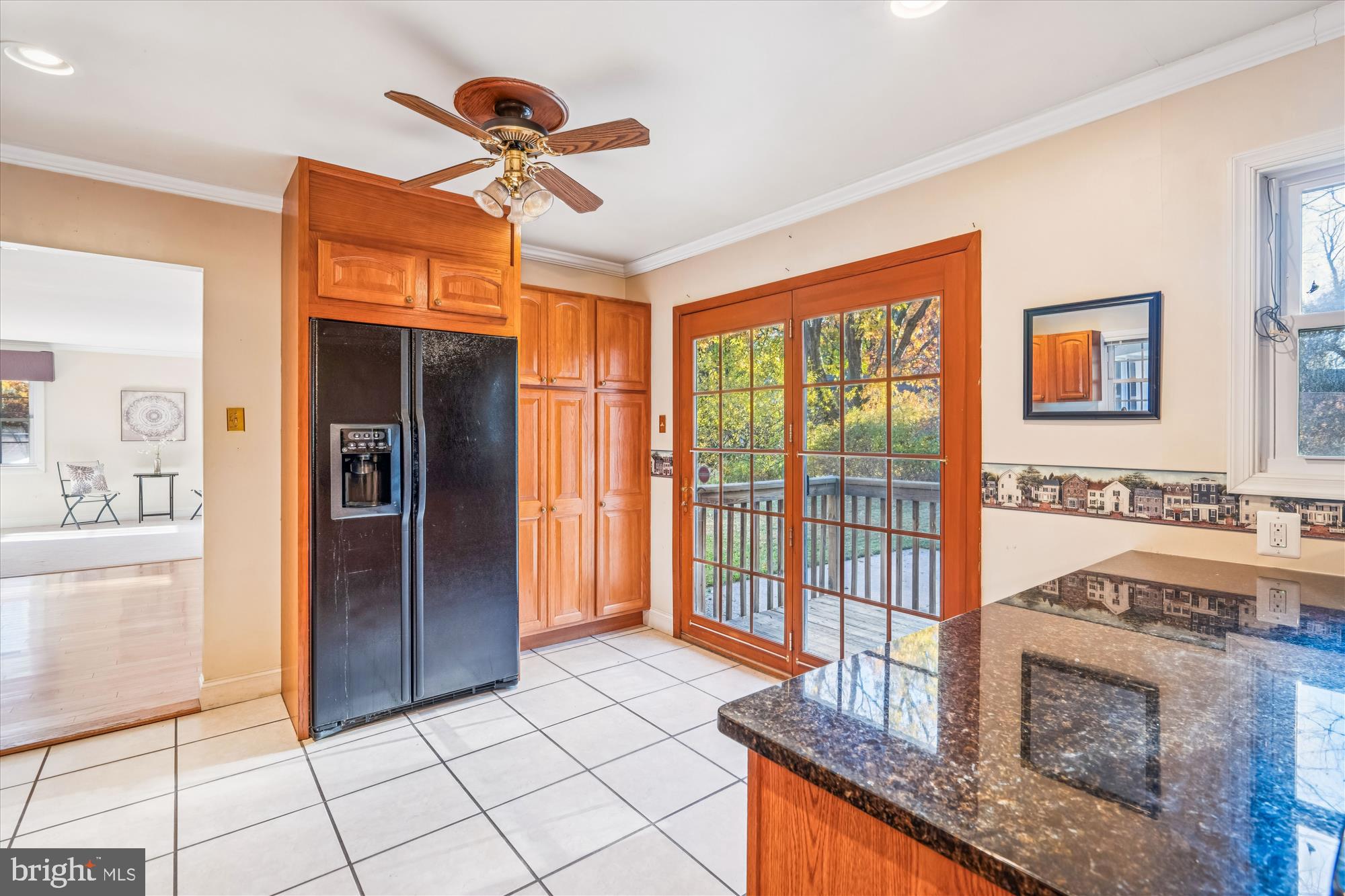 5134 West Running Brook Road Columbia, MD 21044 - Photo 18 of 99 UPDATED EAT-IN KITCHEN