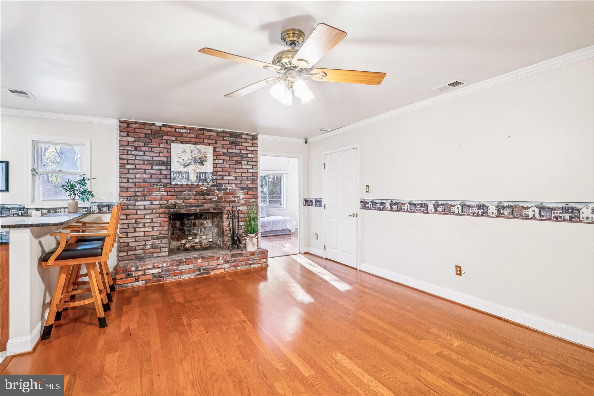 5134 West Running Brook Road Columbia, MD 21044 - Photo 36 of 99 CROWN MOLDING & CEILING FAN W/ LIGHTS