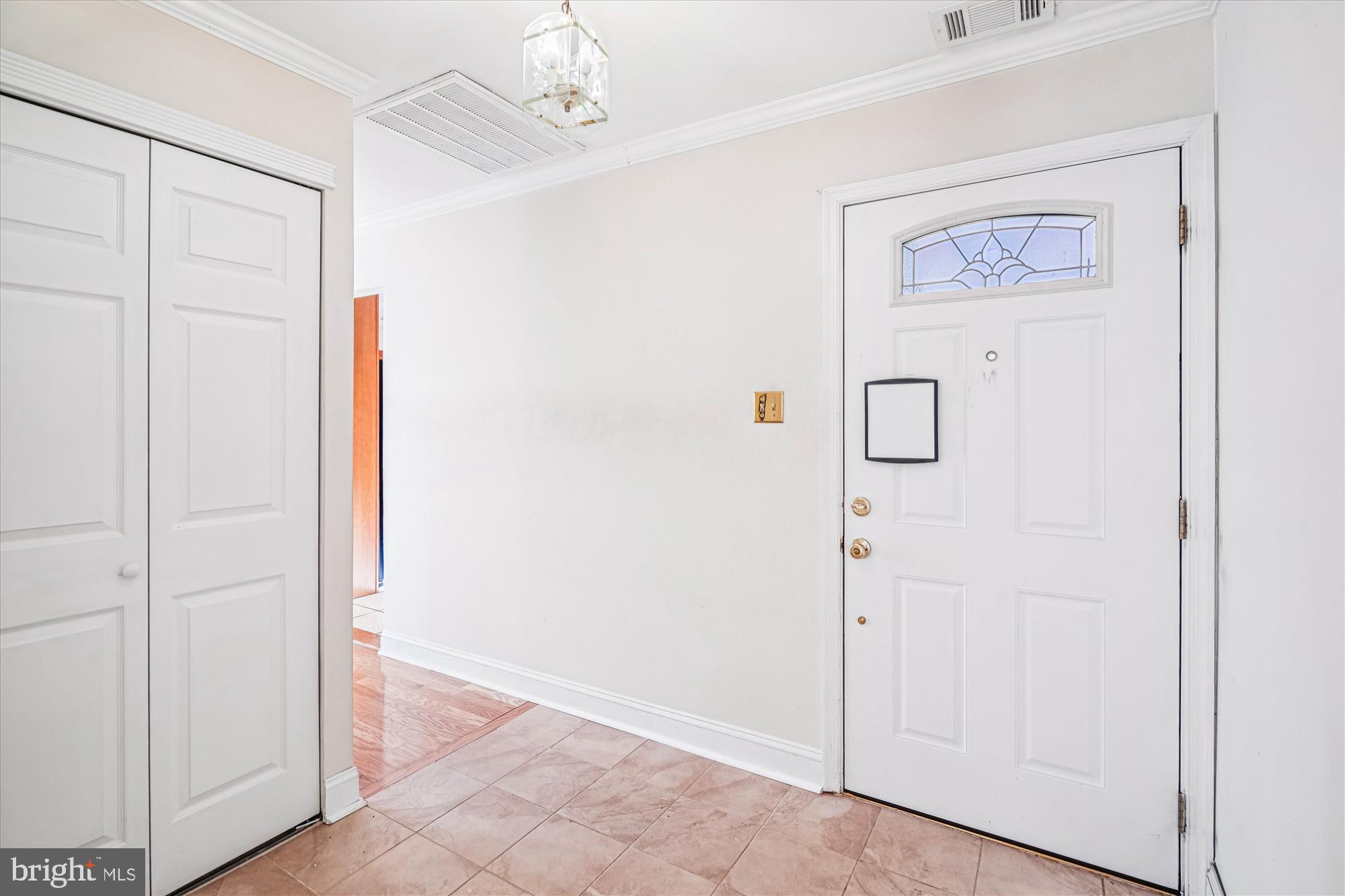 5134 West Running Brook Road Columbia, MD 21044 - Photo 6 of 99 a view of a hallway with front door