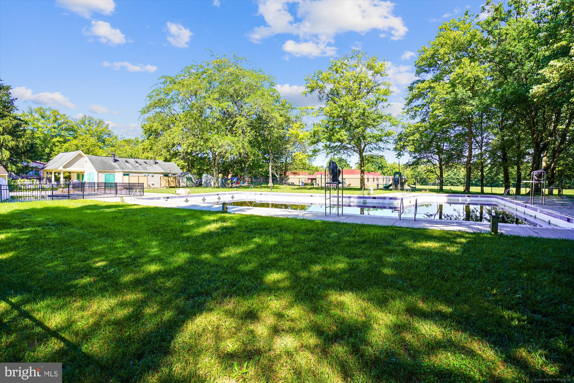 5134 West Running Brook Road Columbia, MD 21044 - Photo 81 of 99 AMENITY - VILLAGE OF WILDE LAKE POOL