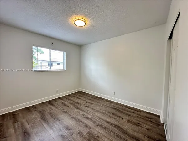 $1,995 | 2325 Arthur Street, Unit 9, Hollywood, FL 33020